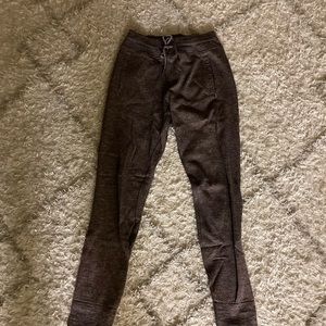 Lululemon engineered for warmth jogger